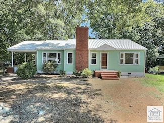 123 Salmon St, Martinsville, VA 24112