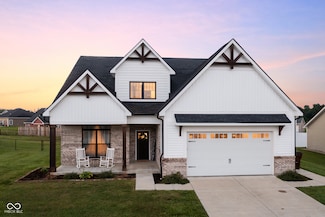 637 E Benjamin St, Ellettsville, IN 47429