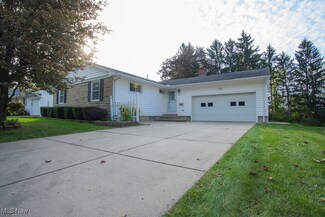 401 Jaronte Dr, Youngstown, OH 44512