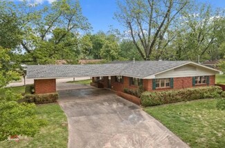 1618 Success St, Bossier City, LA 71112