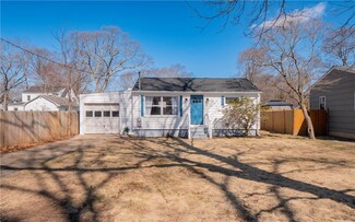 15 Cosett Rd, Warwick, RI 02886