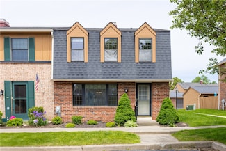24 Georgetown Ln, Fairport, NY 14450