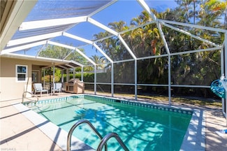 209 Pinehurst Cir, Naples, FL 34113