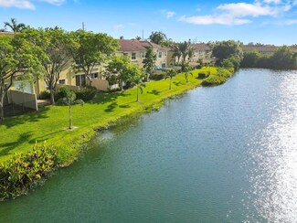 273 Lake Monterey Cir, Boynton Beach, FL 33426