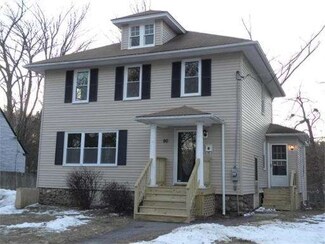 90 Moore Ave, Worcester, MA 01602