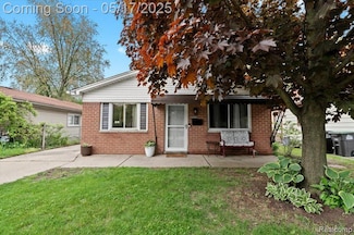 6073 Troy St, Taylor, MI 48180