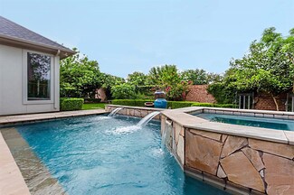 5202 Turning Leaf Ln, Sugar Land, TX 77479