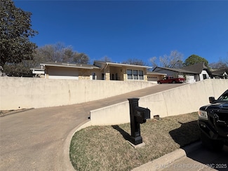 7812 S Urbana Ave, Tulsa, OK 74136