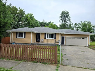 12715 Guardian Blvd, Cleveland, OH 44135