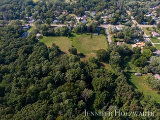 917 W Detroit St, New Buffalo, MI 49117