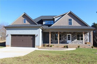 2546 William Joseph Ln, High Point, NC 27265