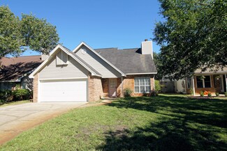 10 2nd St, Shalimar, FL 32579