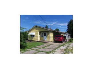 200 W Orchard Ave, Harrisville, WV 26362