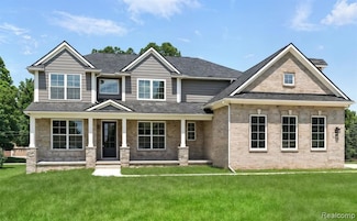 688 Perthshire Ct, Highland Charter Township, MI 48357