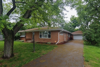 7838 W Lynmar Ct, Milwaukee, WI 53222