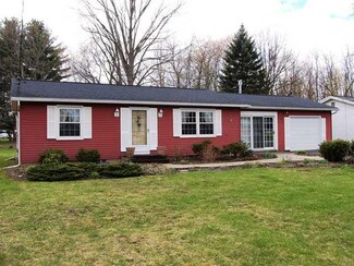 40 Stoney Oak Cir, Caledonia, NY 14423