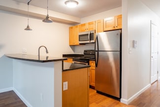 37 Chelsea St Unit 2, Boston, MA 02128