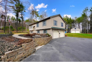 61 Town Farm Rd, Oakland, ME 04963