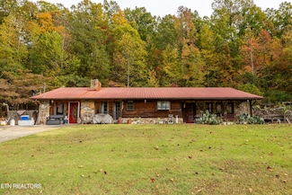 3136 Allegheny Loop Rd, Maryville, TN 37803