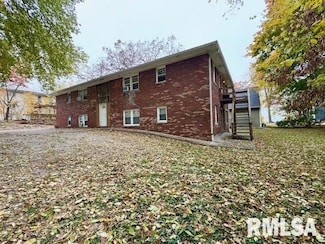 1727 9th Ave, Moline, IL 61265