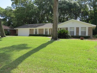 67 Oakmont Cir, Ormond Beach, FL 32174