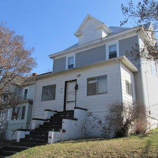 820 6th St SE, Roanoke, VA 24013