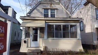 11 Bonheim St, Albany, NY 12204