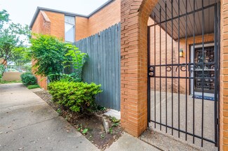 576 E Avenue J Unit B, Grand Prairie, TX 75050