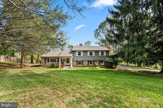 77 Bittersweet Dr, Glen Mills, PA 19342