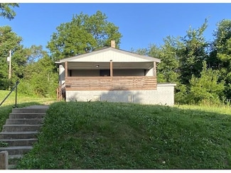 2928 Roosevelt St, Kansas City, KS 66104