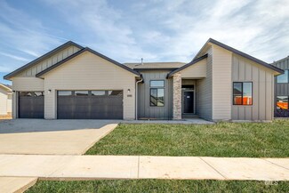 8115 E Bright Angel Dr, Nampa, ID 83687