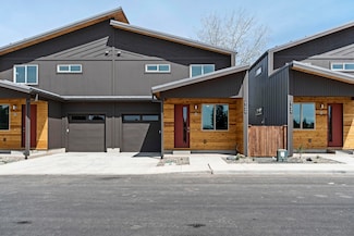 61635 Pettigrew Rd Unit 12, Bend, OR 97702