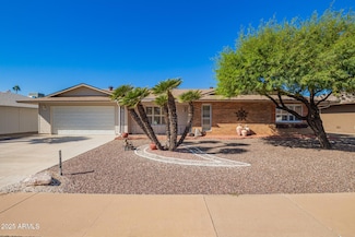 17402 N Lindgren Ave, Sun City, AZ 85373