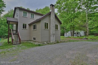 3241 Lois Ln, Pocono Pines, PA 18350