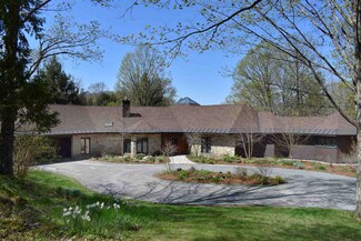 293 Mead Farm Rd, Hinesburg, VT 05461