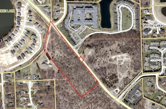 00 Union Lake Rd, White Lake, MI 48386