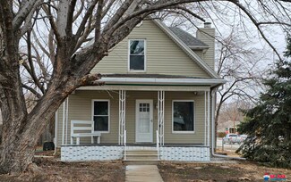 2298 Sheldon St, Lincoln, NE 68503