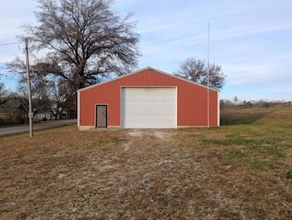 000 S 28th Rd, Dunnegan, MO 65640