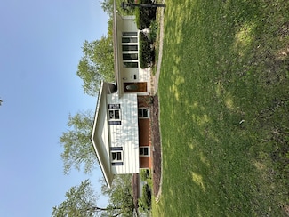 18816 Park Ave, Lansing, IL 60438