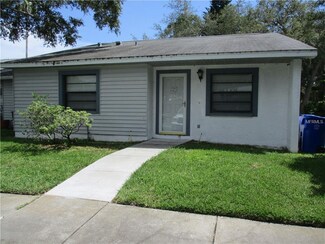 1125 Somerset Cir S, Dunedin, FL 34698