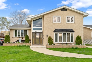 9321 Kolmar Ave, Oak Lawn, IL 60453