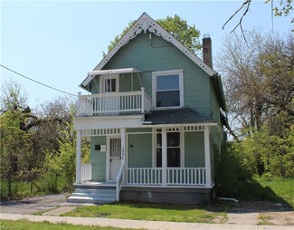 2494 E 84th St, Cleveland, OH 44104