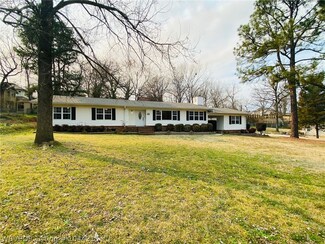 2200 S 74th St, Fort Smith, AR 72903