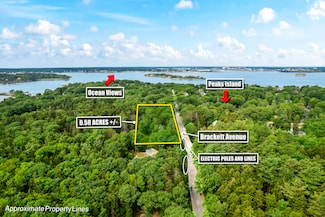 151 Brackett Ave, Portland, ME 04108