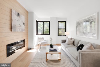 1010 25th St NW Unit 405, Washington, DC 20037
