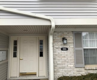 1221 Ballantrae Place Unit C, Mundelein, IL 60060