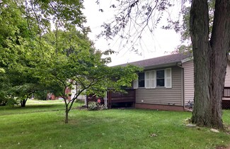 467 Gilson St, Coloma, MI 49038