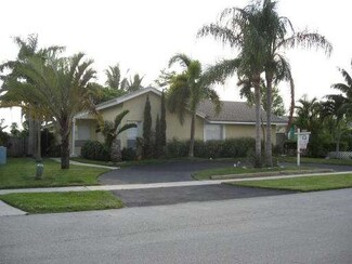 381 SW 83rd Ave, North Lauderdale, FL 33068
