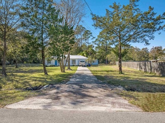215 Circle Dr E, Saint Augustine, FL 32084