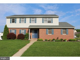 4316 Glenside Dr, Reading, PA 19605